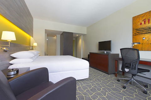 Four Points By Sheraton Perth - Airlie Beach Holiday 0