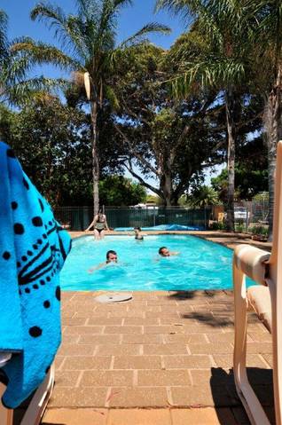Griffith Tourist Caravan Park - Airlie Beach Holiday 1