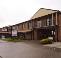 Holbrook Town Centre Motor Inn - Airlie Beach Holiday