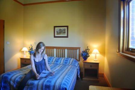 Hotel Victoria - Airlie Beach Holiday 1