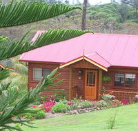 Jacaranda Park Holiday Cottages - Airlie Beach Holiday