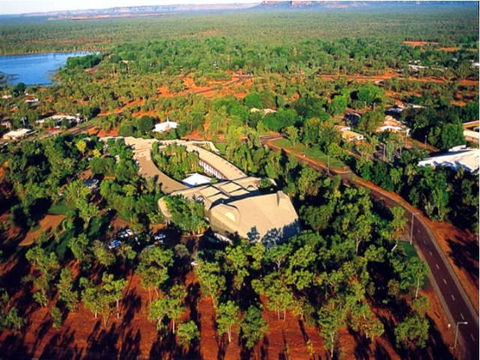 Kakadu Crocodile Hotel - Airlie Beach Holiday 1