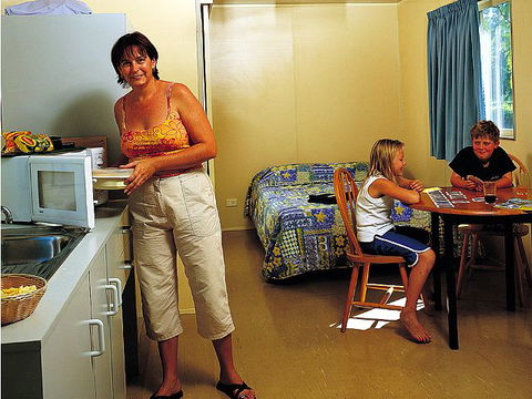 Kakadu Lodge & Caravan Park - Airlie Beach Holiday 3
