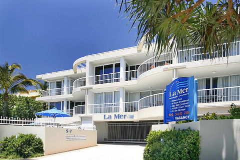 La Mer Sunshine Beachfront Apartments - Airlie Beach Holiday 1