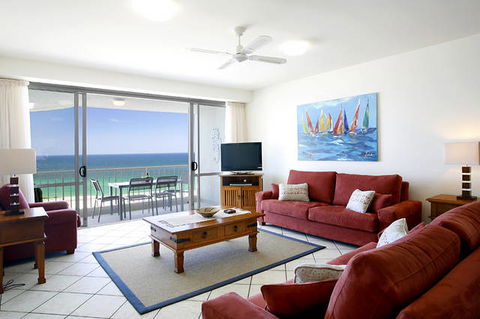 La Mer Sunshine Beachfront Apartments - Airlie Beach Holiday 2