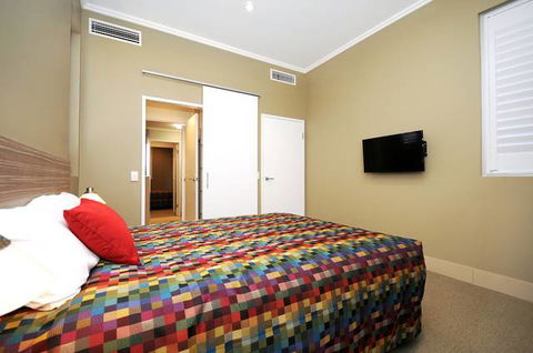 Laguna Apartments - Airlie Beach Holiday 0