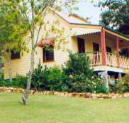 Mango Hill Cottages Bed  Breakfast - Airlie Beach Holiday