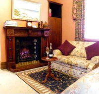 Marble Lodge Bed  Breakfast - Airlie Beach Holiday