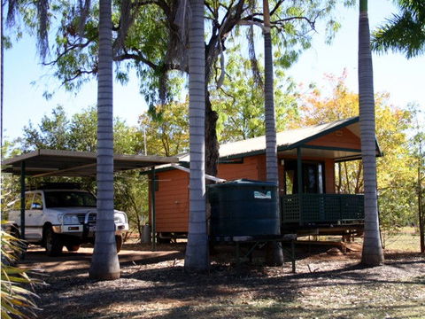Mataranka Cabins & Camping - Airlie Beach Holiday 0