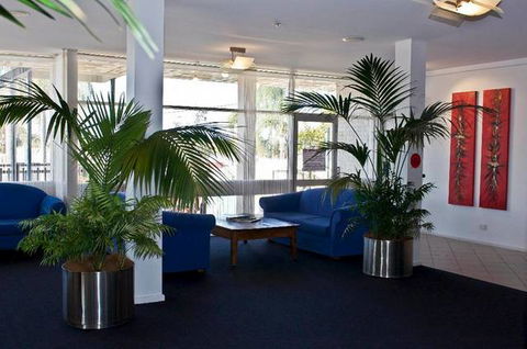 Metro Hotel Perth - Airlie Beach Holiday 0