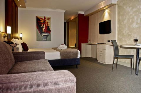 Metro Hotel Perth - Airlie Beach Holiday 9