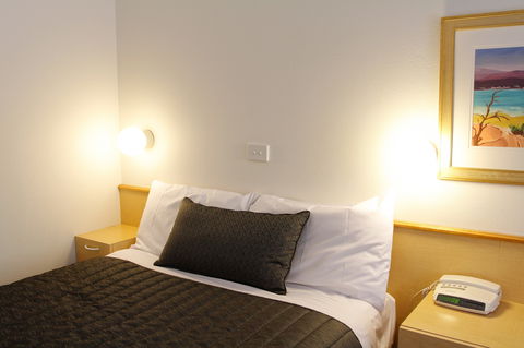 Mid City Motor Inn - Airlie Beach Holiday 3
