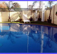 NOAH'S Mid City Motor Inn - Airlie Beach Holiday