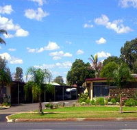 Oakey Motel - Airlie Beach Holiday