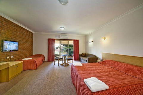 Paradise Lakes Motel - Airlie Beach Holiday 4