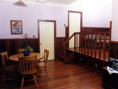 Pemberton Old Picture Theatre Holiday Apts - Airlie Beach Holiday 0