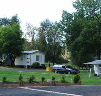 Poplar Caravan Park - Airlie Beach Holiday