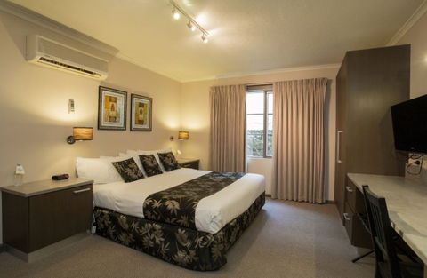 Eltham Gateway Hotel And Conference Centre - Airlie Beach Holiday 1