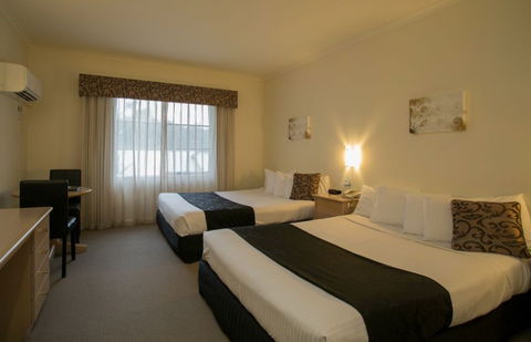 Eltham Gateway Hotel And Conference Centre - Airlie Beach Holiday 3
