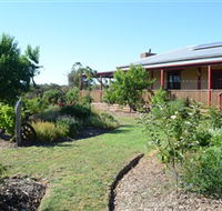 Mureybet Relaxed Country Accommodation - Airlie Beach Holiday