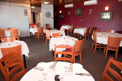 Riviera Motel - Airlie Beach Holiday 0