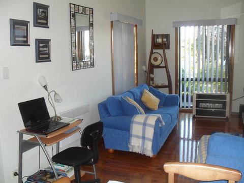 Sanddancers Bed & Breakfast - Airlie Beach Holiday 4