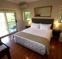 The Acreage B  B - Airlie Beach Holiday