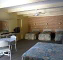 Spanish Lantern Motor Inn Parkes - Airlie Beach Holiday