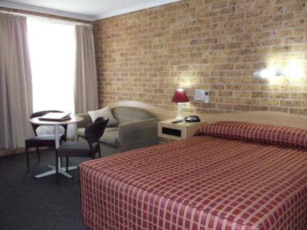 Town & Country Motor Inn Tamworth - Airlie Beach Holiday 4