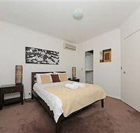Cottesloe Beach House 2 - Airlie Beach Holiday