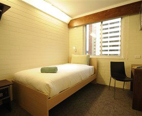 Kangaroo Inn - Airlie Beach Holiday 0
