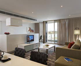 Sebel Mandurah - Airlie Beach Holiday 1
