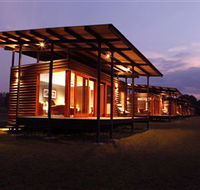 Wildman Wilderness Lodge - Airlie Beach Holiday