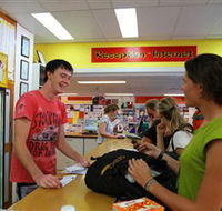 Youth Shack - Airlie Beach Holiday