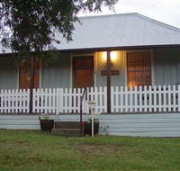Tinonee Cottages - Airlie Beach Holiday