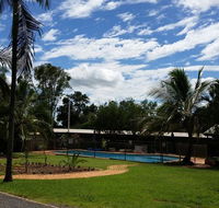 Farmgate Backpackers - Airlie Beach Holiday