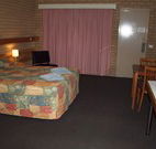 Holbrook Town Centre Motor Inn - Holbrook - Airlie Beach Holiday