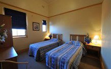 Hotel Victoria - Airlie Beach Holiday 1