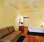 The Eltham Hotel - Eltham - Airlie Beach Holiday