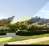 Jerilderie Motel and Caravan Park - Airlie Beach Holiday