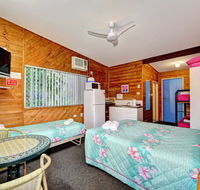Bargara Gardens Motel and Holiday Villas - Airlie Beach Holiday