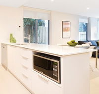 Best Western The Tudor Box Hill - Airlie Beach Holiday