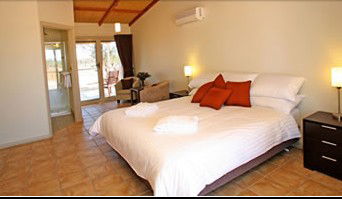 Arumpo NSW Airlie Beach Holiday
