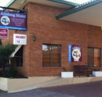 Adelong Motel - Airlie Beach Holiday