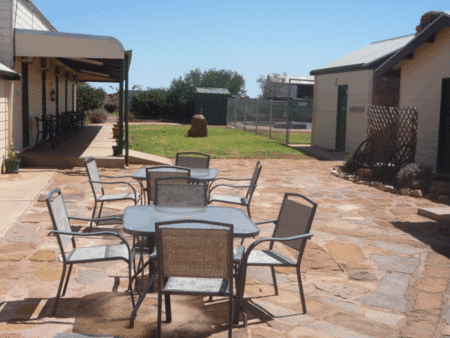 Nuttbush Retreat Caravan Park - Airlie Beach Holiday