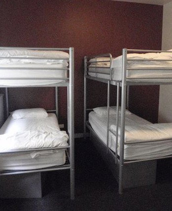 Elephant Backpackers - Airlie Beach Holiday 1