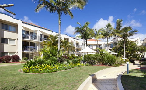 Golden Riviera Beach Resort - Airlie Beach Holiday 1