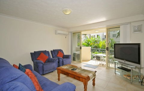 Golden Riviera Beach Resort - Airlie Beach Holiday 3