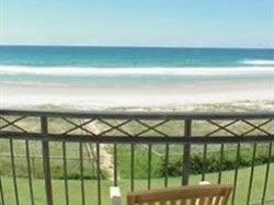 Golden Riviera Beach Resort - Airlie Beach Holiday 8