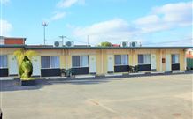 Town Centre Motel - Leeton - Airlie Beach Holiday 2